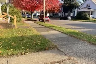 206 6th St NW, New Philadelphia, OH 44663 - Photo 4