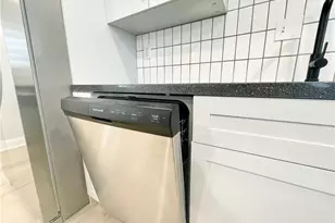 591 Hemlock Dr, Euclid, OH 44132 - Photo 16