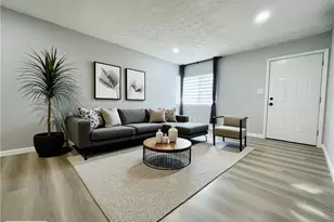 591 Hemlock Dr, Euclid, OH 44132 - Photo 6