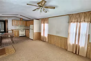9735 Chillicothe Rd, Kirtland, OH 44094 - Photo 6