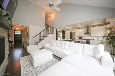 4233 Queens Gate, Avon, OH 44011 - Photo 8