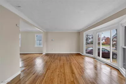 16716 Invermere Avenue, Loveland, OH 44128 - Photo 6