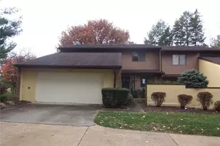 93 Silver Valley Blvd, Munroe Falls, OH 44262 - Photo 1