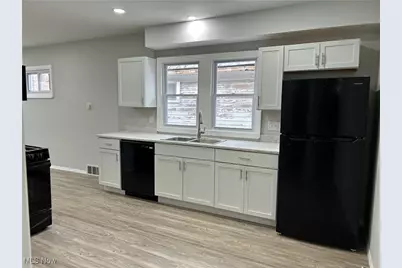 15630 Holmes Avenue #Up, Loveland, OH 44110 - Photo 6