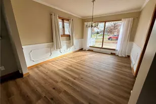 702 35th St NW, Canton, OH 44709 - Photo 6