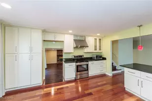 25111 S Woodland Rd, Beachwood, OH 44122 - Photo 20