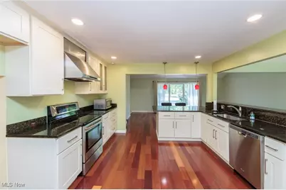 25111 S Woodland Road, Beachwood, OH 44122 - Photo 22