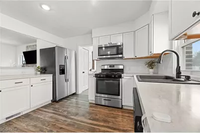 34549 Detroit Road, Avon, OH 44011 - Photo 16