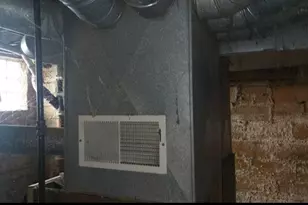 1421 Elder Ave, Akron, OH 44301 - Photo 18