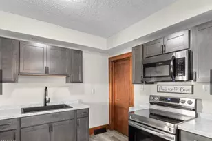 706 Logan Ave, Toronto, OH 43964 - Photo 8