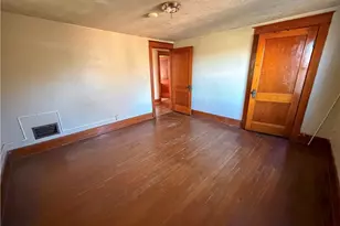 2426 Shirley Rd, Youngstown, OH 44502 - Photo 12