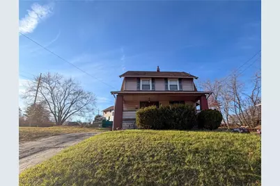 2426 Shirley Road, Youngstown, OH 44502 - Photo 2