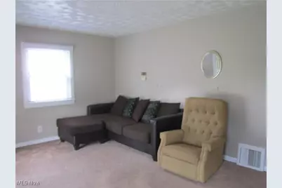 1081 Seward Avenue, Akron, OH 44320 - Photo 8