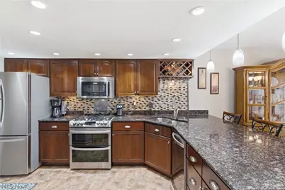 17209 Sun Meadow Trail, Strongsville, OH 44149 - Photo 14