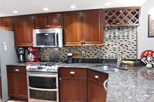 17209 Sun Meadow Trail, Strongsville, OH 44149 - Photo 12