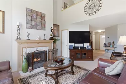 17209 Sun Meadow Trail, Strongsville, OH 44149 - Photo 10