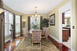 471 Troubadour Dr, Sagamore Hills, OH 44067 - Photo 8