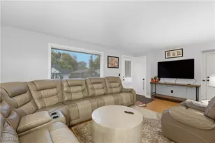 1015 37th St NW, Canton, OH 44709 - Photo 6