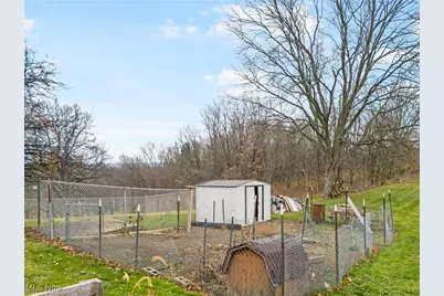 3840 Waynesburg Drive SE, Canton, OH 44707 - Photo 34