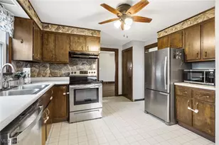 3840 Waynesburg Dr SE, Canton, OH 44707 - Photo 16