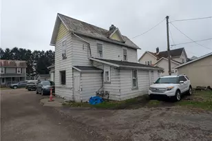 212 7th St NW, New Philadelphia, OH 44663 - Photo 2