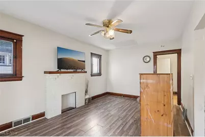 605 W Warren Avenue, Youngstown, OH 44511 - Photo 6