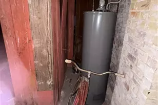 1756 E 90th St, Loveland, OH 44106 - Photo 24