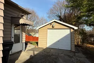 930 Cornell Ave, Youngstown, OH 44502 - Photo 2
