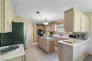 2171 Alliance Rd, Deerfield, OH 44411 - Photo 12