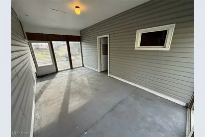 424 3rd Street NE, New Philadelphia, OH 44663 - Photo 8