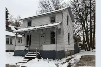 374 E Voris Street, Akron, OH 44311 - Photo 2