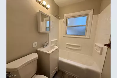 1055 Whittier Avenue, Akron, OH 44320 - Photo 6