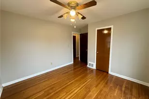 1055 Whittier Ave, Akron, OH 44320 - Photo 10