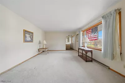 5300 Aster Avenue NE, Canton, OH 44705 - Photo 8