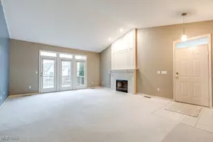 9861 Country Club Cir, Twinsburg, OH 44087 - Photo 6