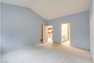 9861 Country Club Circle, Twinsburg, OH 44087 - Photo 14