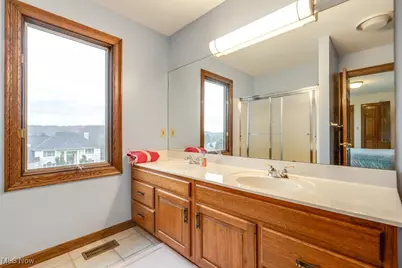 4700 Barnsleigh Drive, Akron, OH 44333 - Photo 38