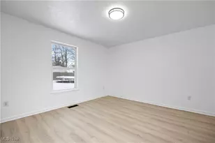 127 Parmely Ave, Elyria, OH 44035 - Photo 18