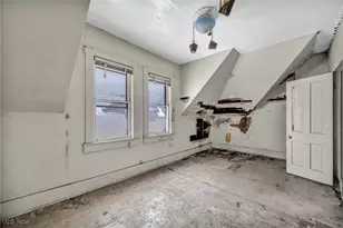 7116 Fullerton Ave, Loveland, OH 44105 - Photo 14