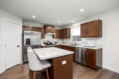 133 W Spring Drive, Elyria, OH 44035 - Photo 12