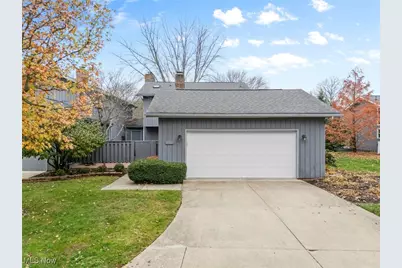 2111 Prestwick Drive #3A, Uniontown, OH 44685 - Photo 2