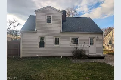 131 Emmons, Akron, OH 44312 - Photo 2