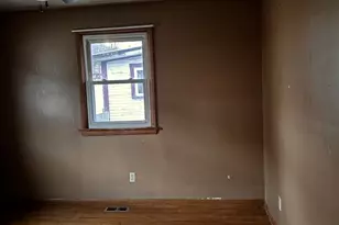 637 5th St, New Martinsville, WV 26155 - Photo 16