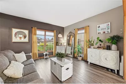 4212 Devonshire Court, Akron, OH 44321 - Photo 14