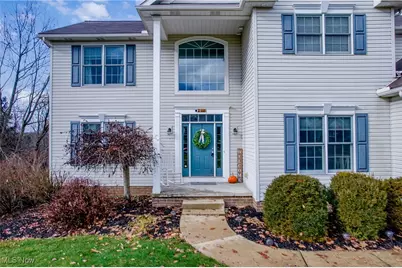 4212 Devonshire Court, Akron, OH 44321 - Photo 2