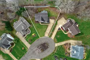 4212 Devonshire Ct, Akron, OH 44321 - Photo 50