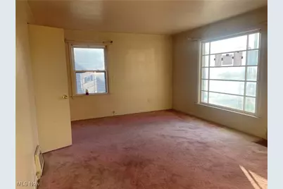 2939 Joseph Place NW, Canton, OH 44708 - Photo 4