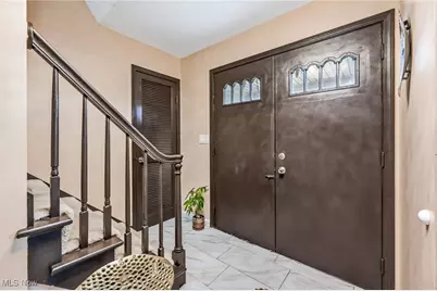 510 W Regency Circle, Canfield, OH 44406 - Photo 6