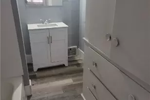 842 Stadelman Ave, Akron, OH 44320 - Photo 6