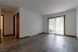 4529-4533 Camelot Cir, Uniontown, OH 44685 - Photo 14